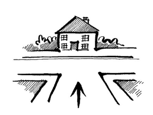 nhà ngay ngã ba có tốt không